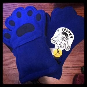 Bear hand mittens